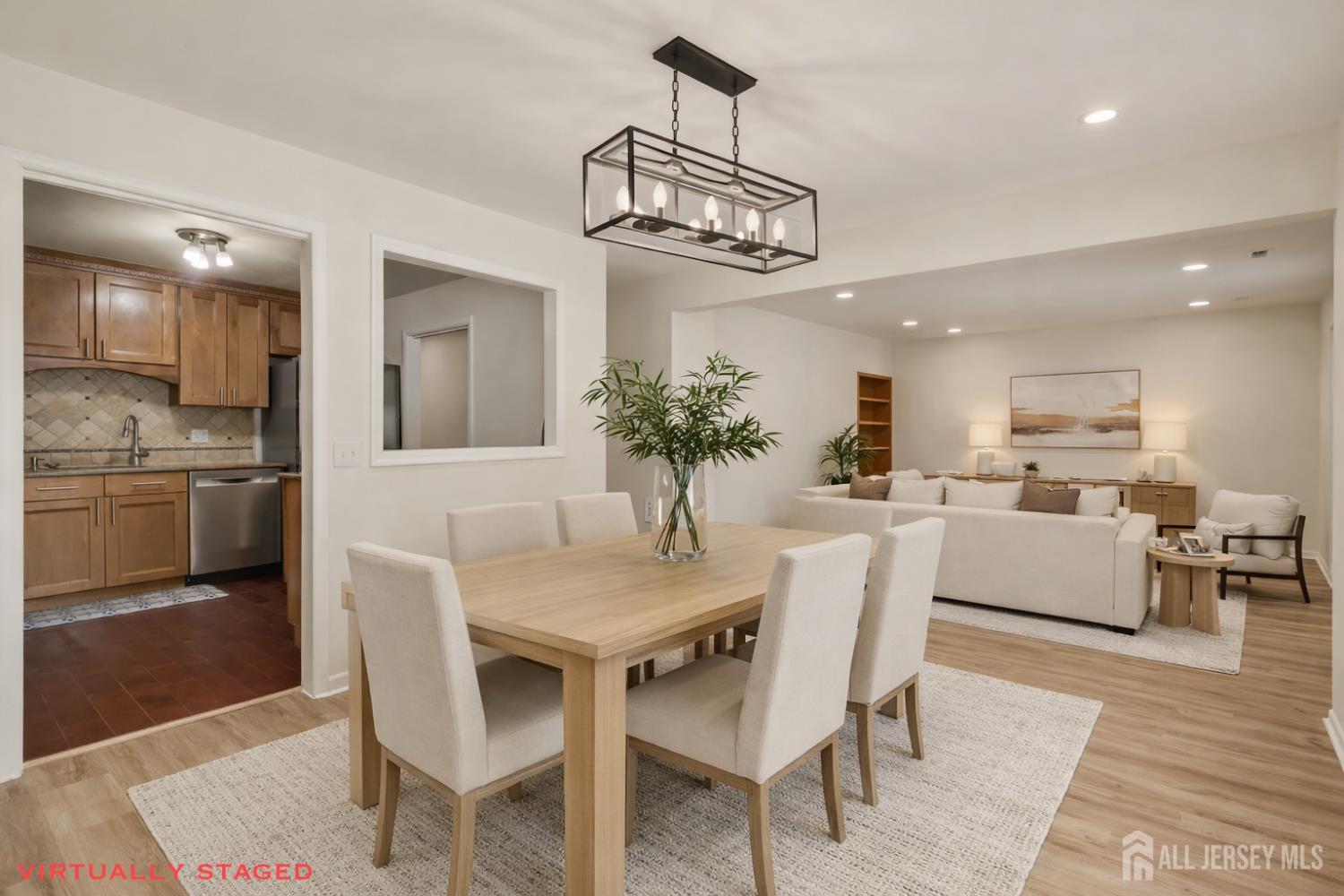 127 Oakmont, Edison, NJ, 08820