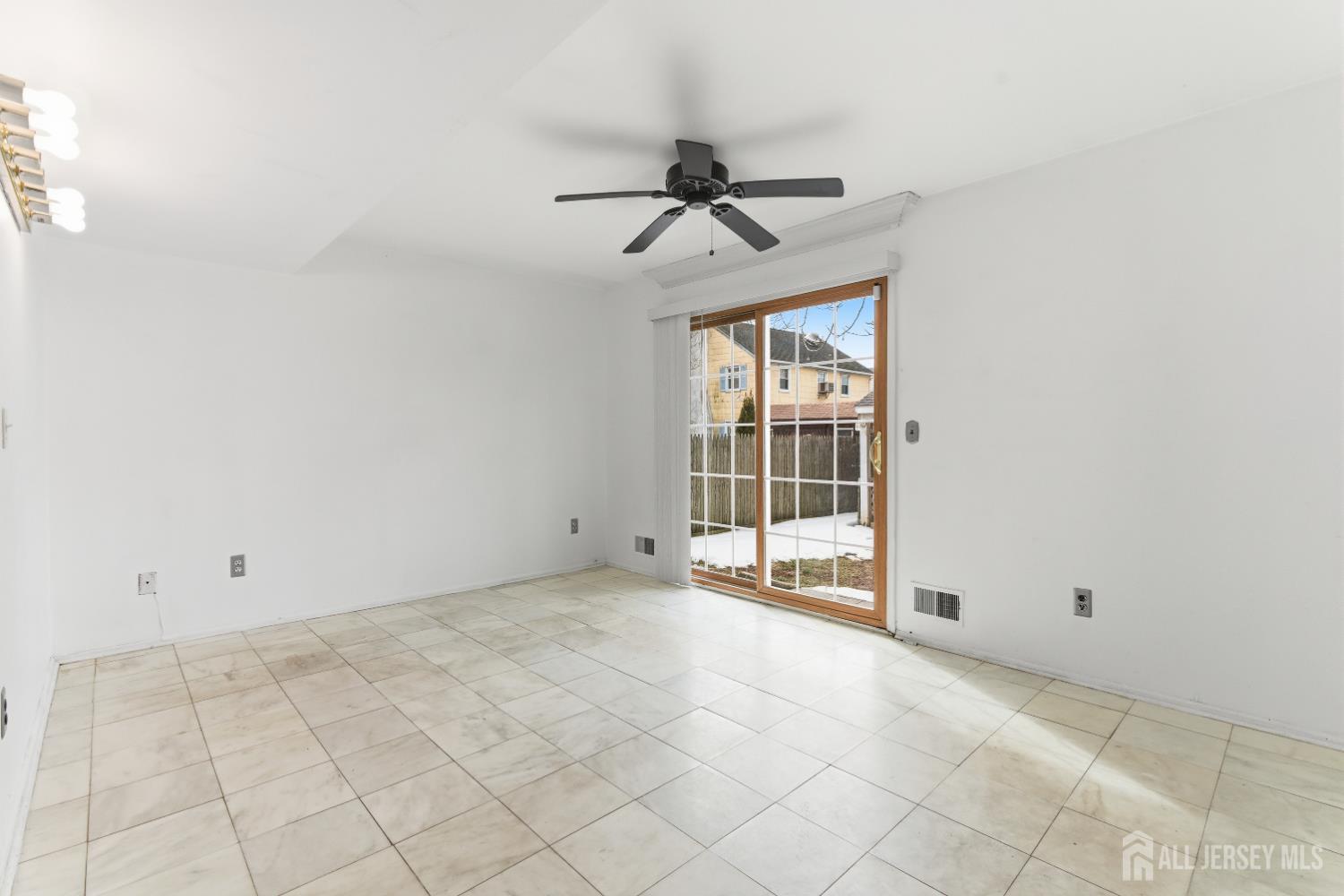 6 Cherry, Edison, NJ, 08817