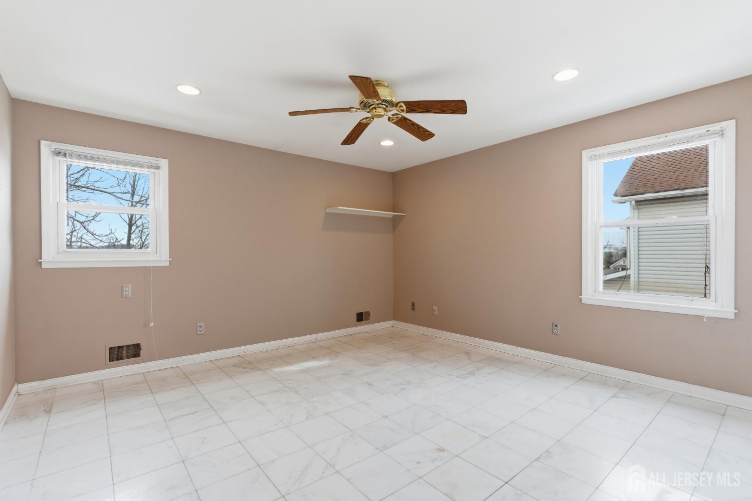 6 Cherry, Edison, NJ, 08817