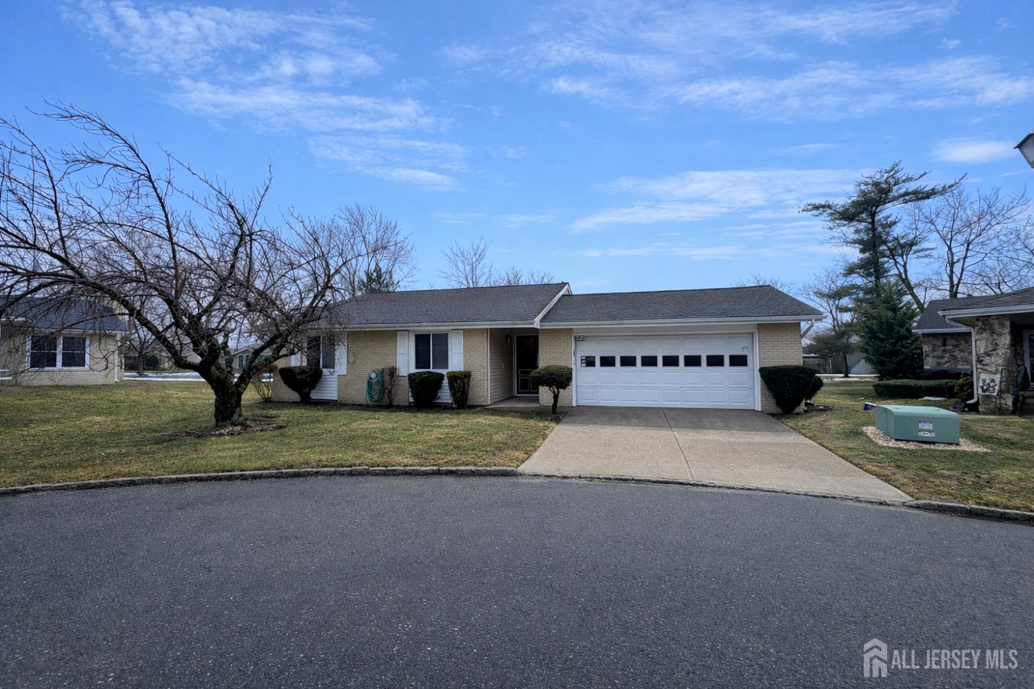 8 Benjamin Franklin Drive, Monroe, NJ, 08831