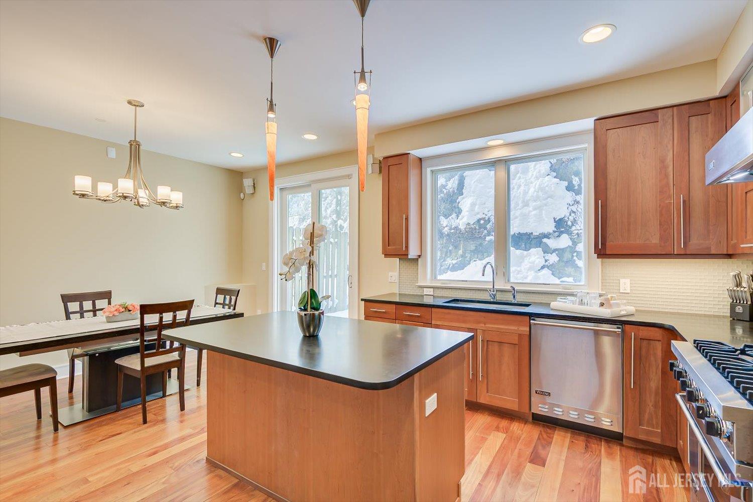 8707 Churchill, North Bergen, NJ, 07047