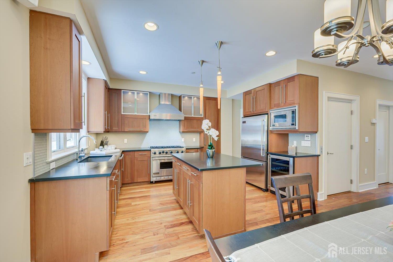 8707 Churchill, North Bergen, NJ, 07047