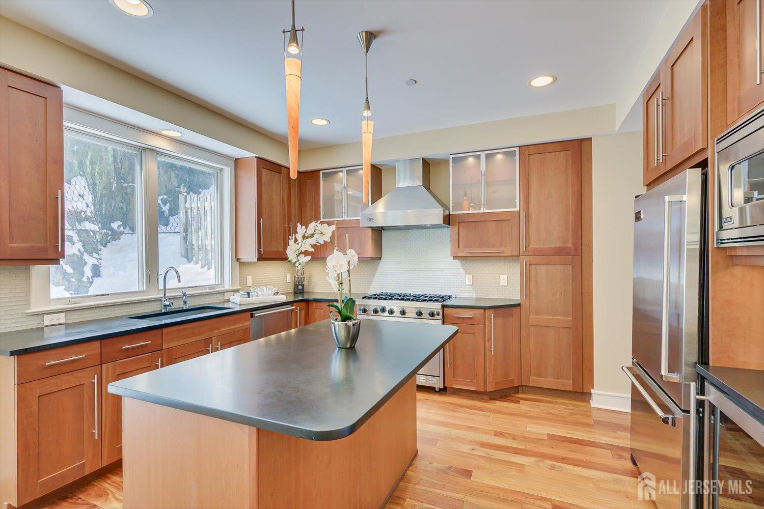 8707 Churchill, North Bergen, NJ, 07047