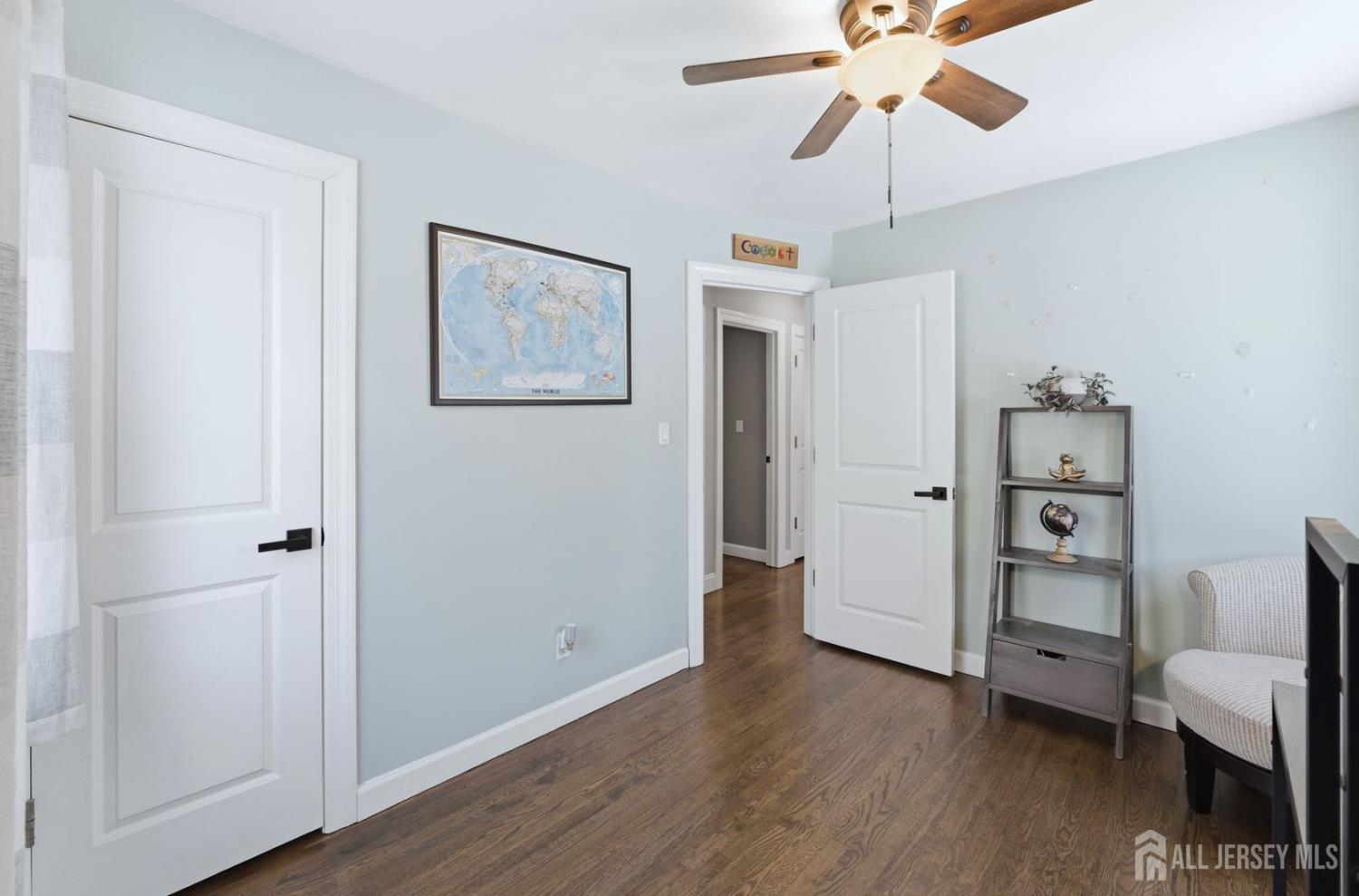 53 Jordan, Colonia, NJ, 07067