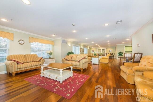 81 Liddle, Edison, NJ, 08837