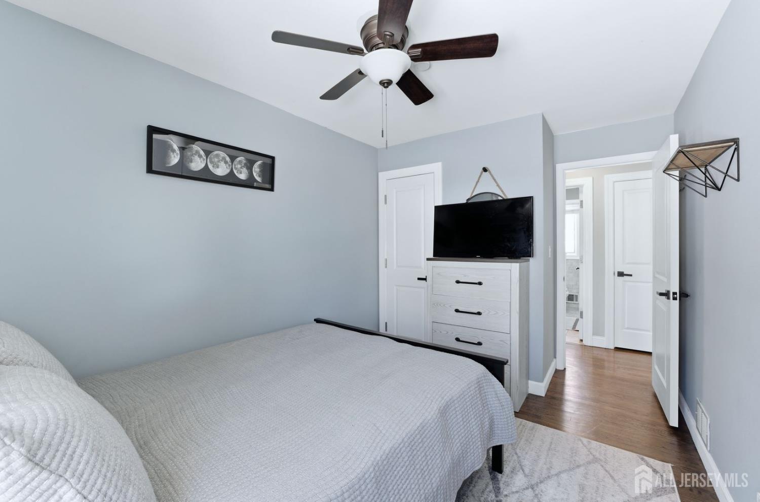 53 Jordan, Colonia, NJ, 07067