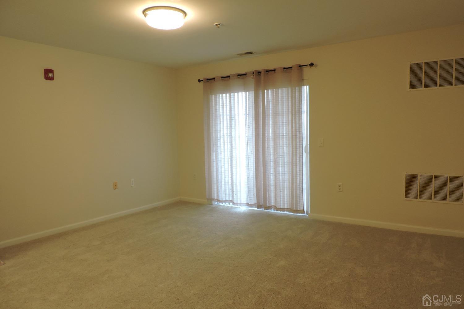 81 Liddle, Edison, NJ, 08837