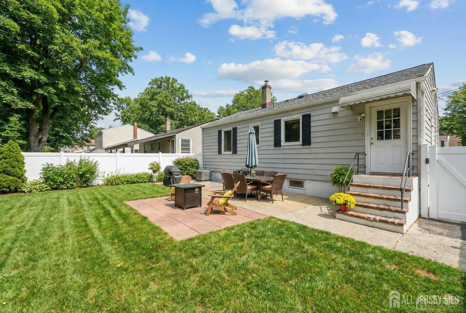 53 Jordan, Colonia, NJ, 07067