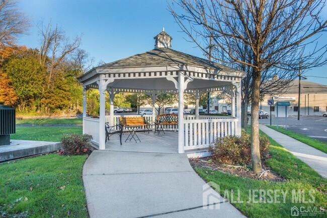 81 Liddle, Edison, NJ, 08837