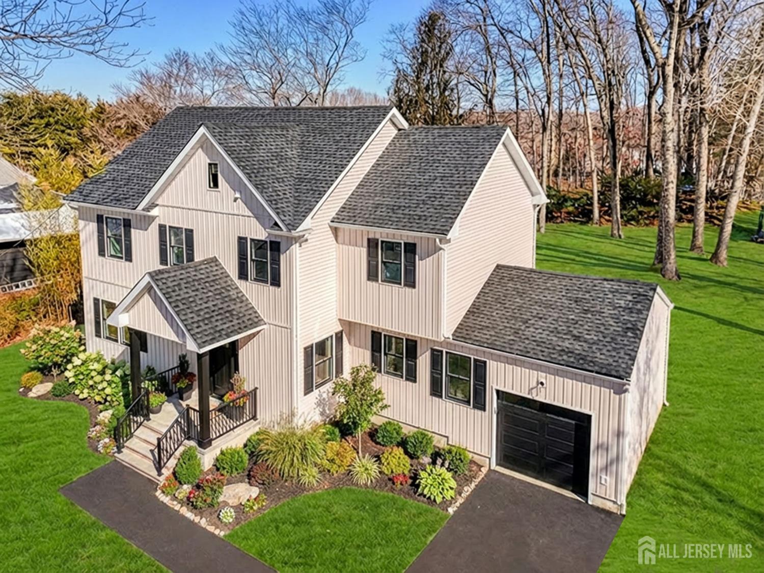 Photo of 290 Fresh Ponds Road