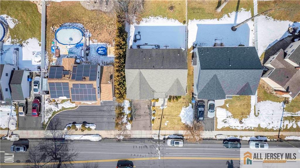 628 New Dover, Colonia, NJ, 07067