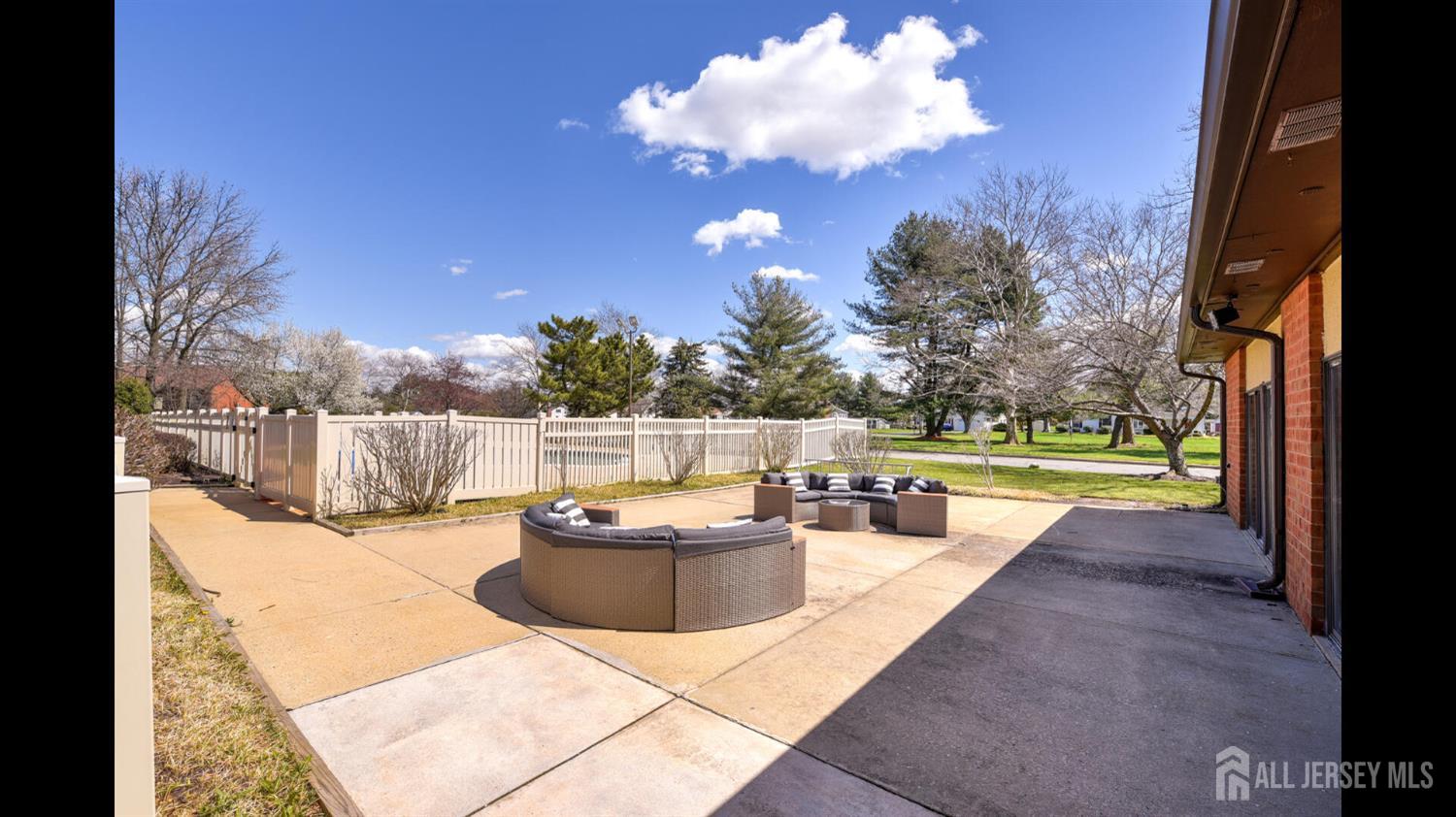 356 Ridge UNIT J12, South Brunswick, NJ, 08810
