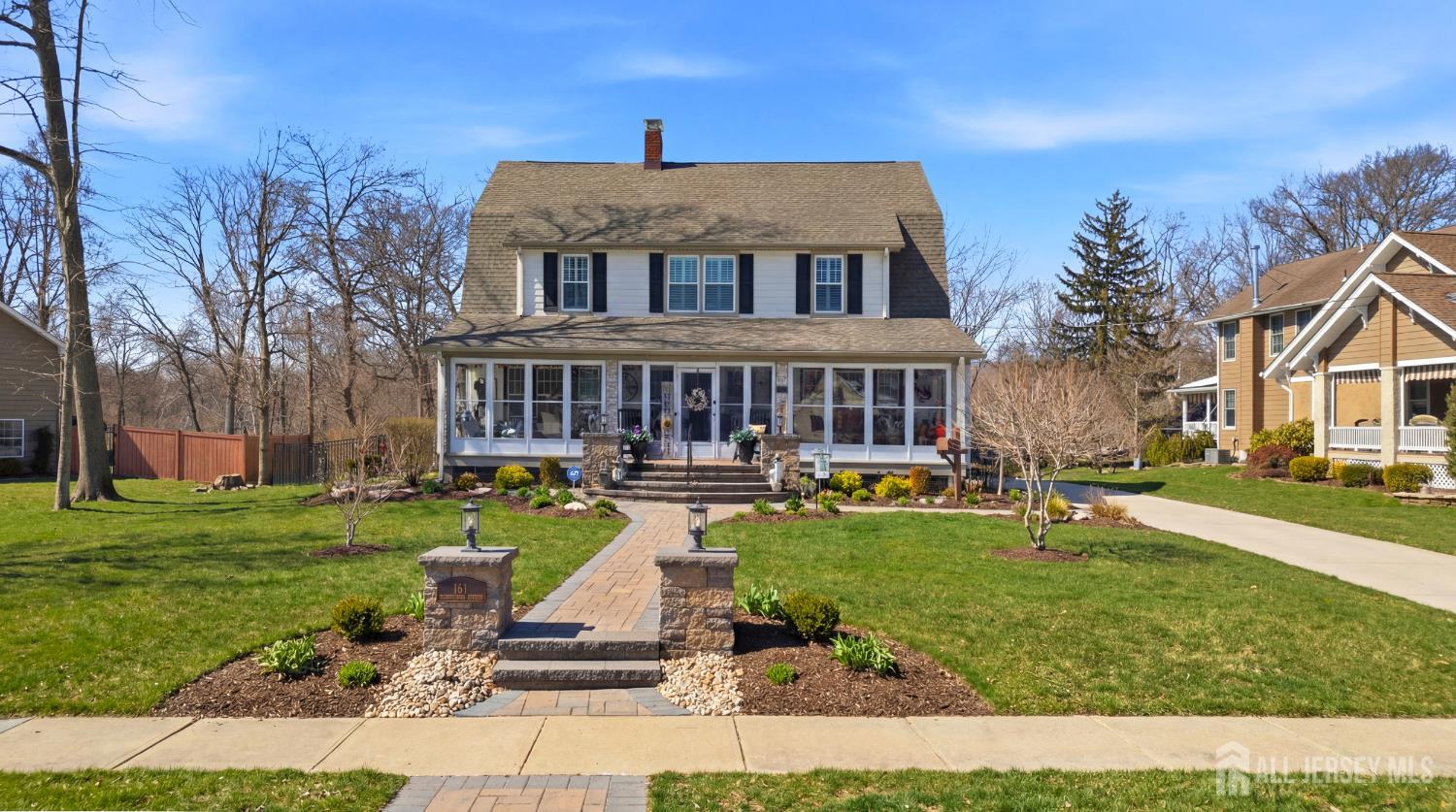 Photo of 151 beechwood avenue, middlesex