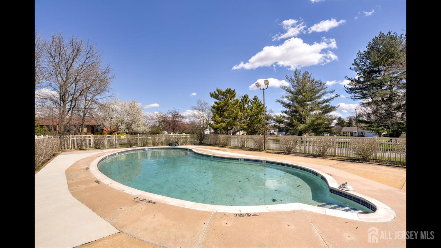 356 Ridge UNIT J12, South Brunswick, NJ, 08810