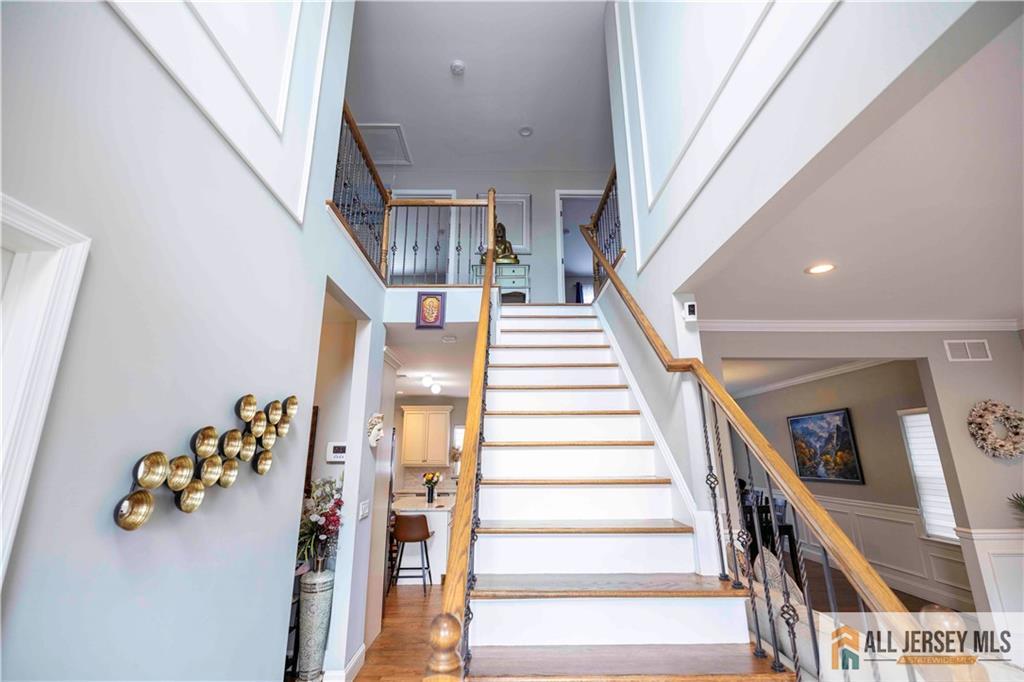 628 New Dover, Colonia, NJ, 07067