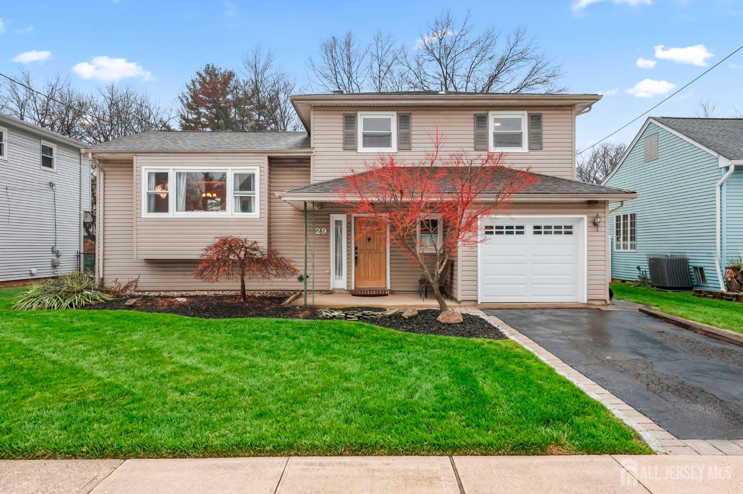 Photo of 29 Hollywood Drive