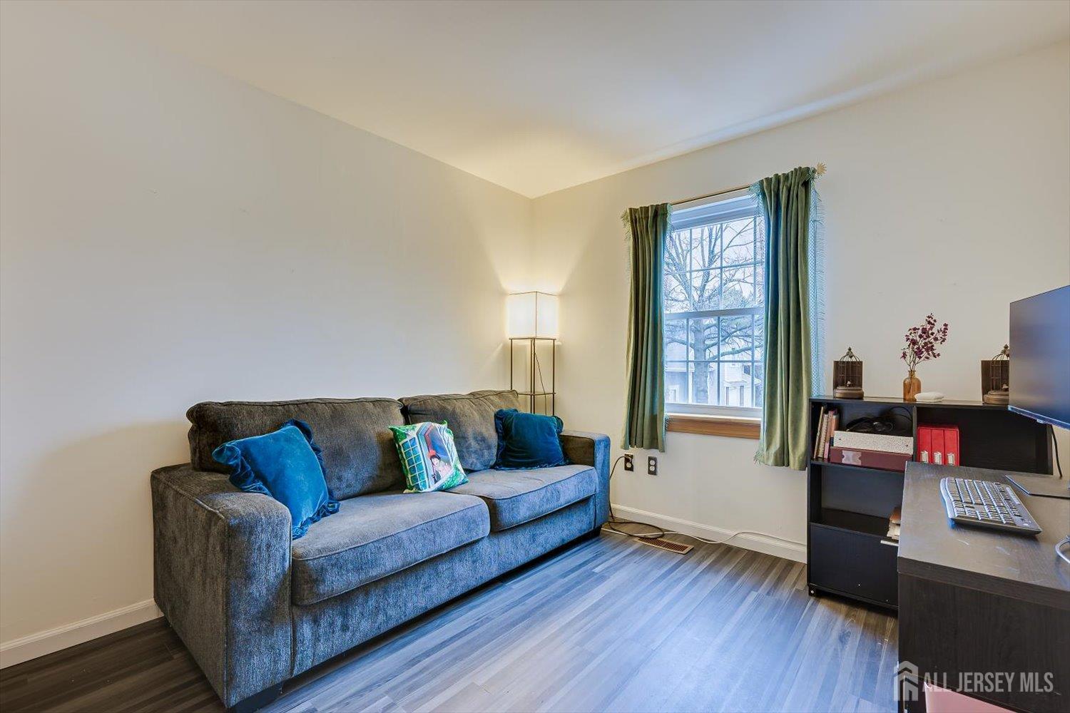 63 Renaissance, New Brunswick, NJ, 08901