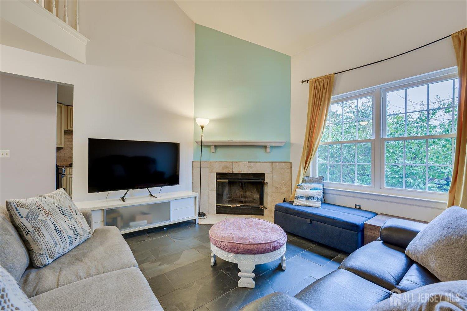 63 Renaissance, New Brunswick, NJ, 08901