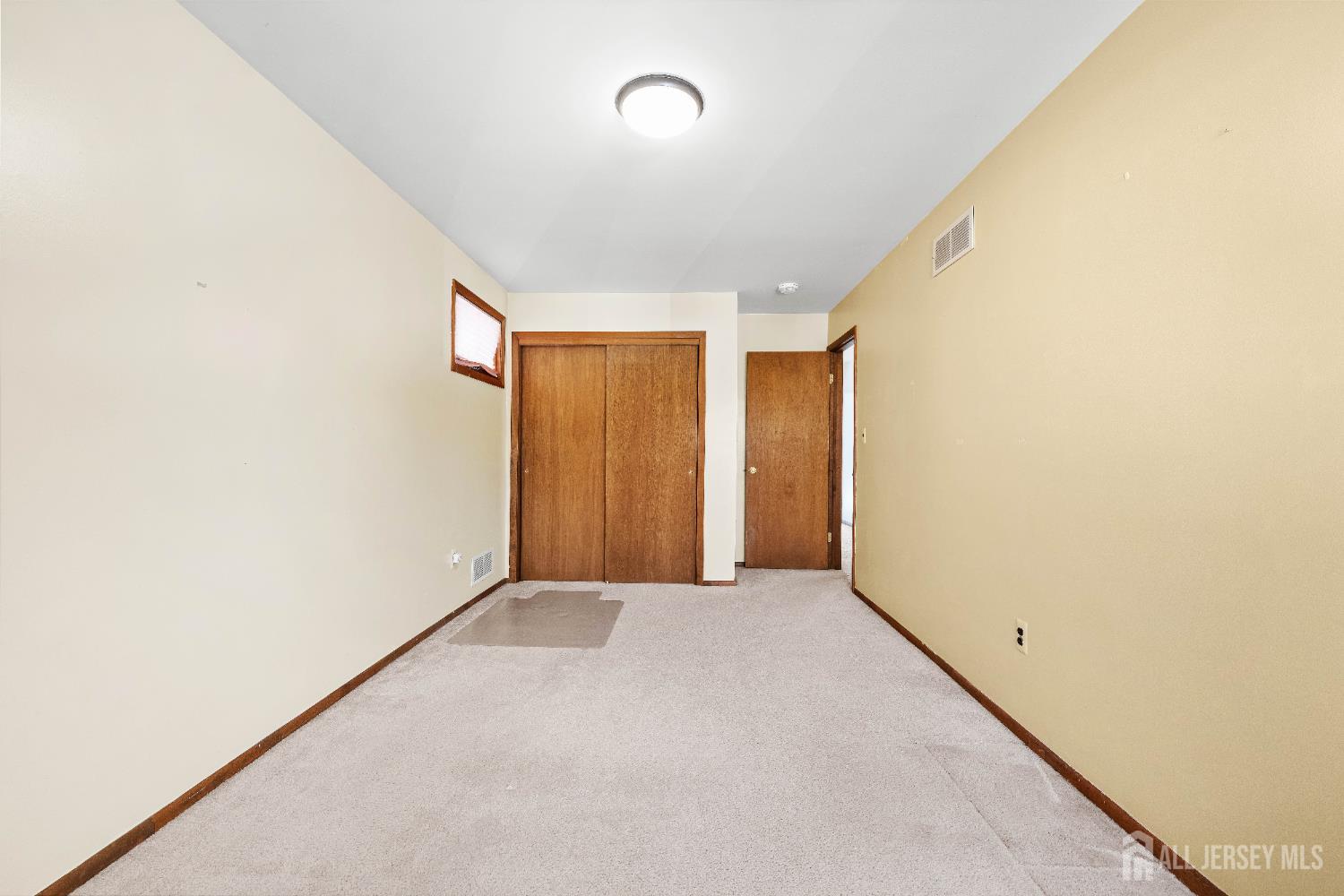 18 Erik, North Brunswick, NJ, 08902