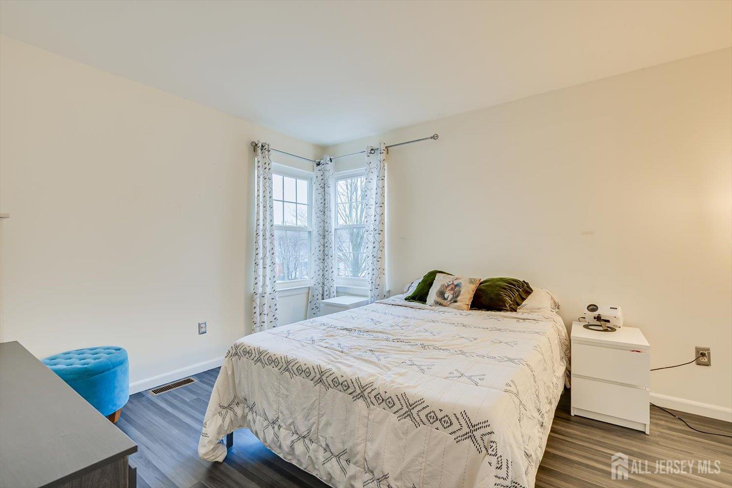 63 Renaissance, New Brunswick, NJ, 08901