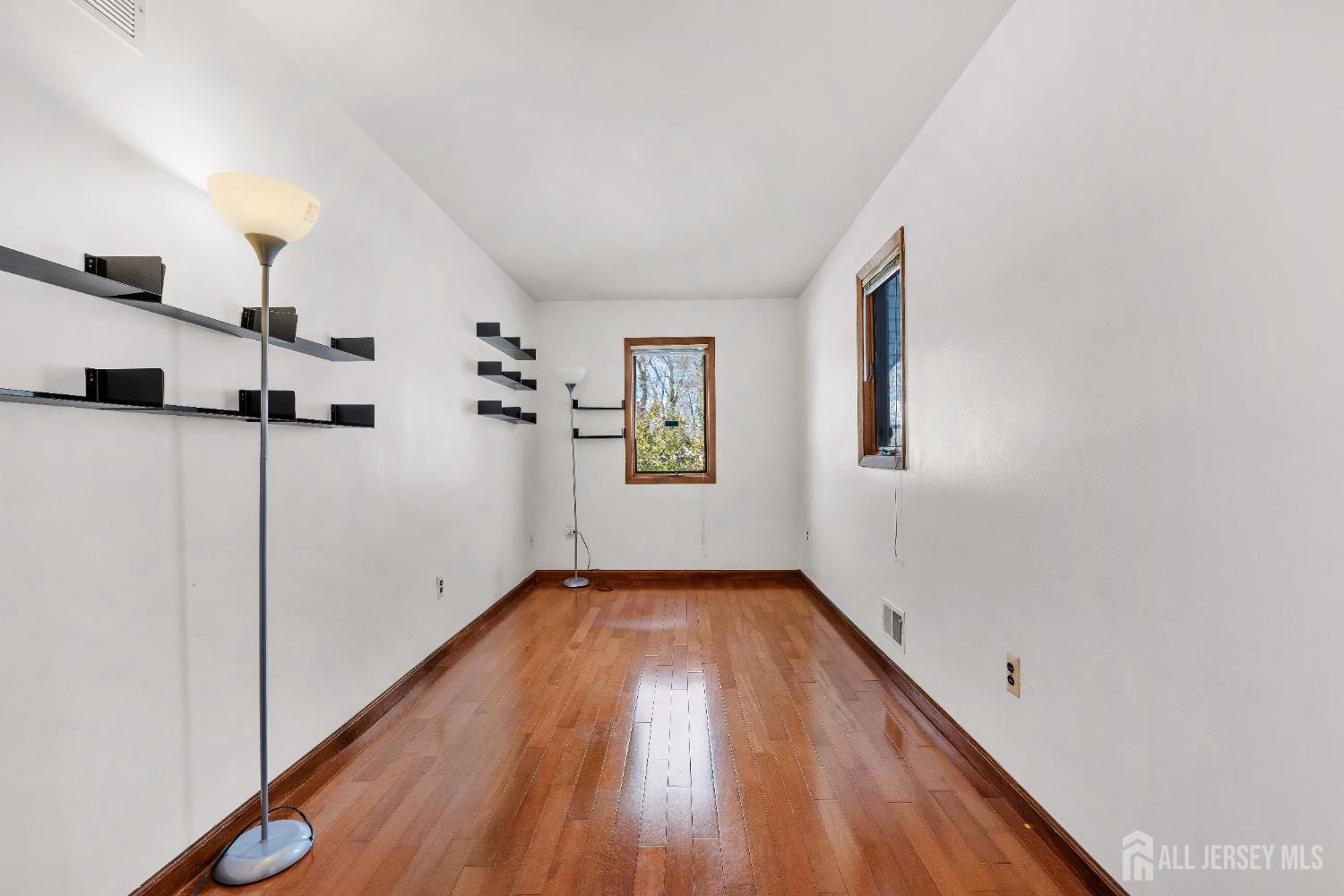18 Erik, North Brunswick, NJ, 08902