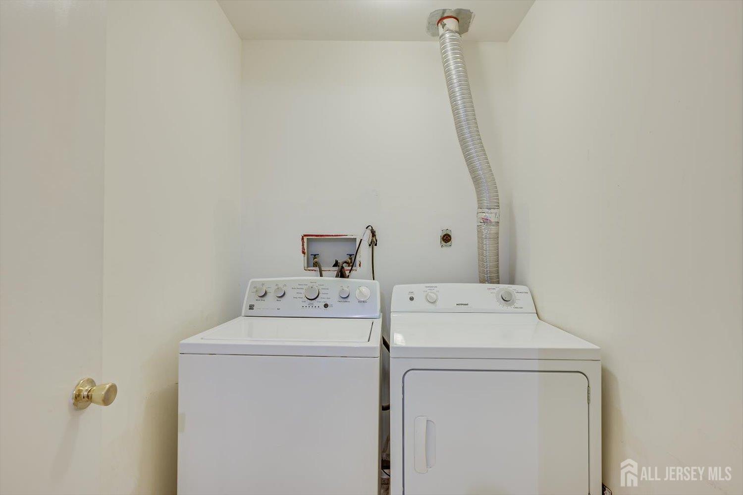 63 Renaissance, New Brunswick, NJ, 08901