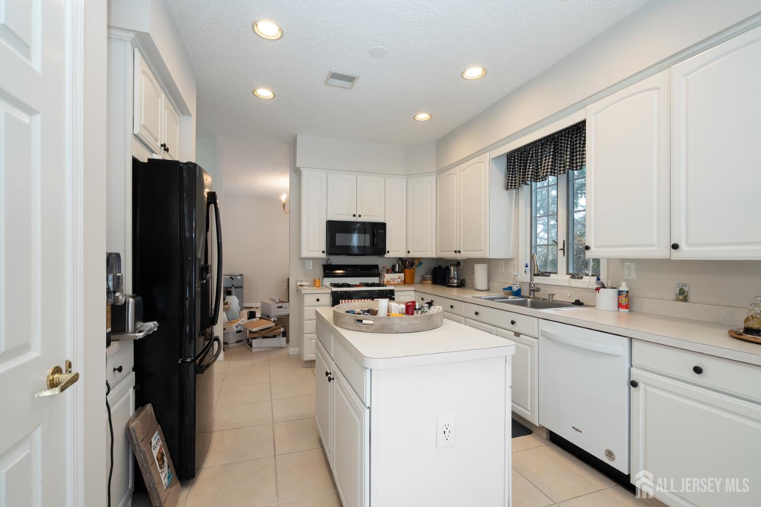 1 Dawson, Monroe, NJ, 08831