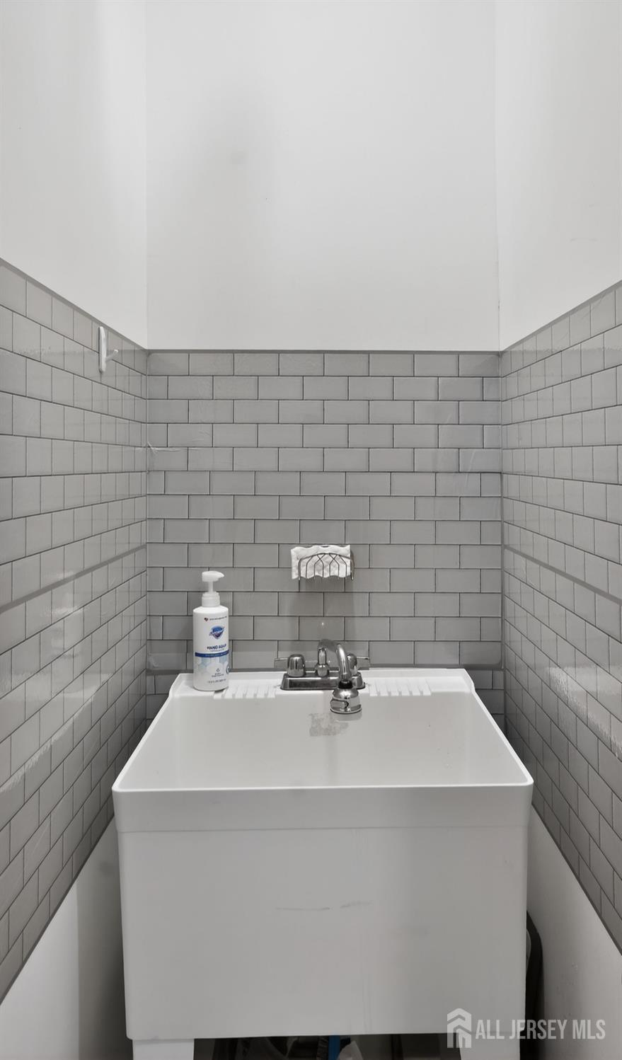 110 Grabowski, Sayreville, NJ, 08859