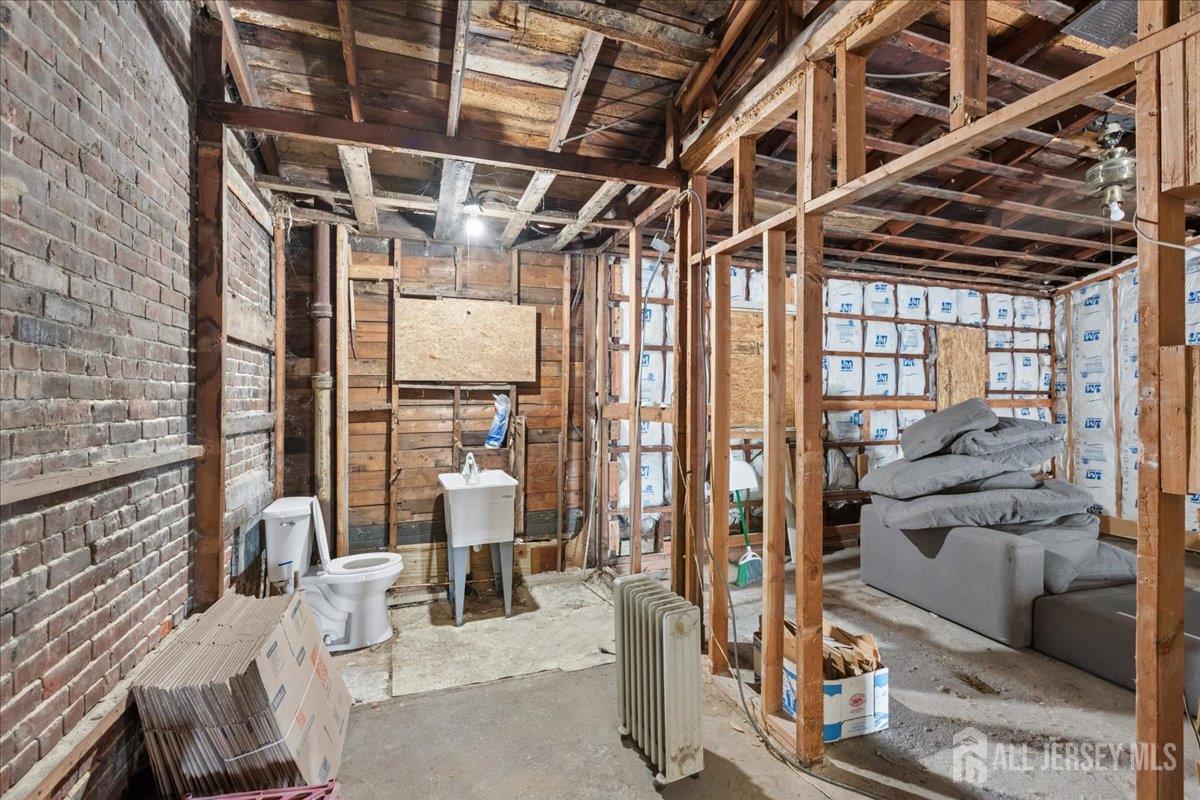 100 S S Broadway, South Amboy, NJ, 08879