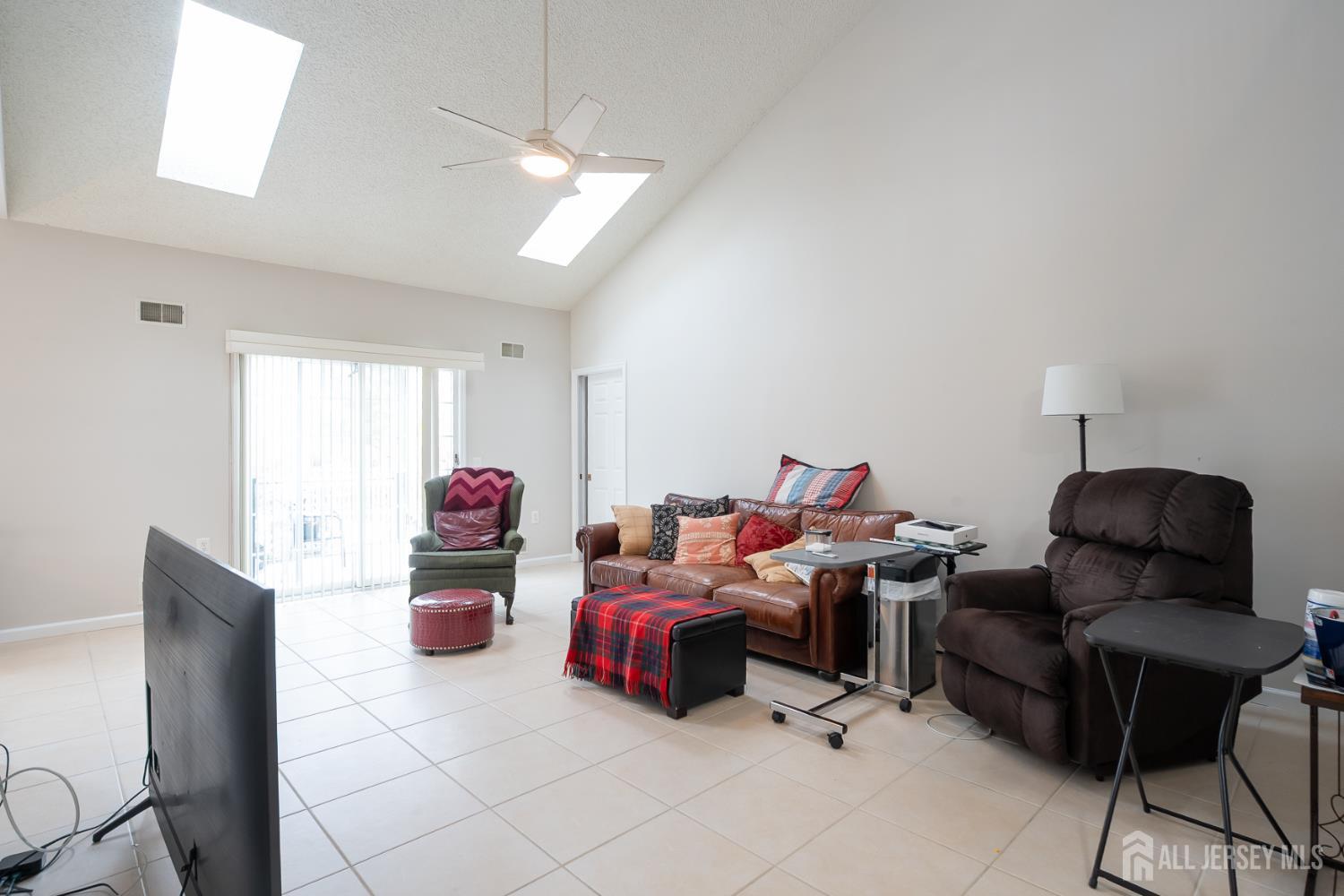 1 Dawson, Monroe, NJ, 08831
