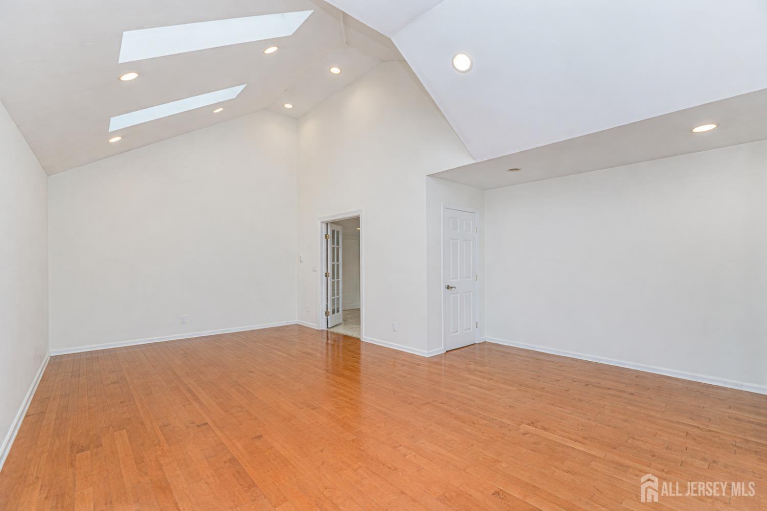 32 Rice, East Brunswick, NJ, 08816