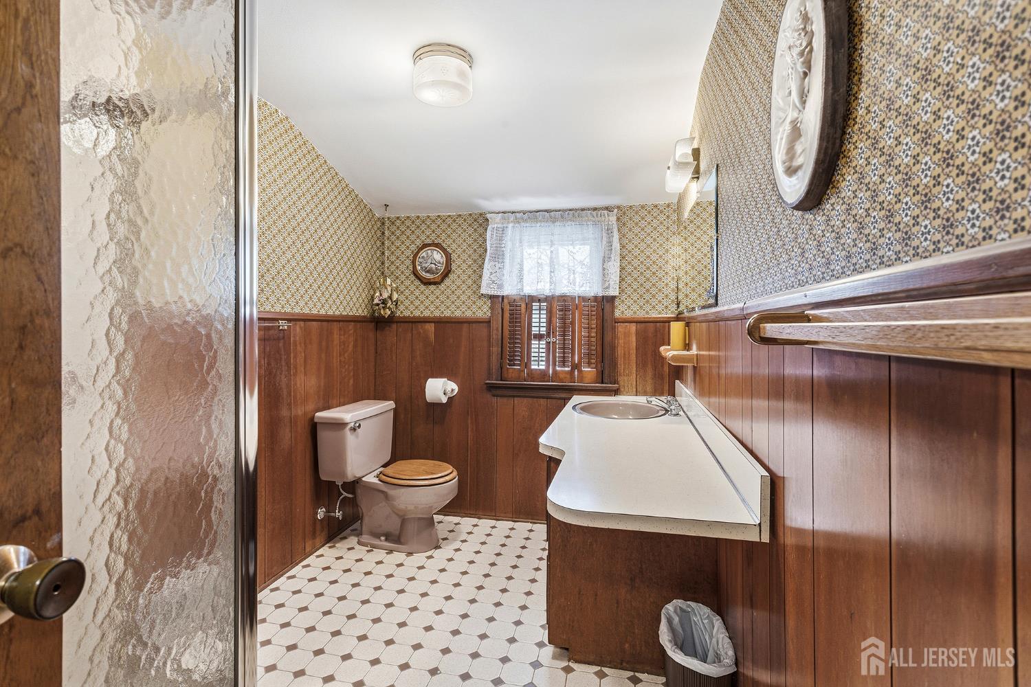 336 w crescent, South Plainfield, NJ, 07080