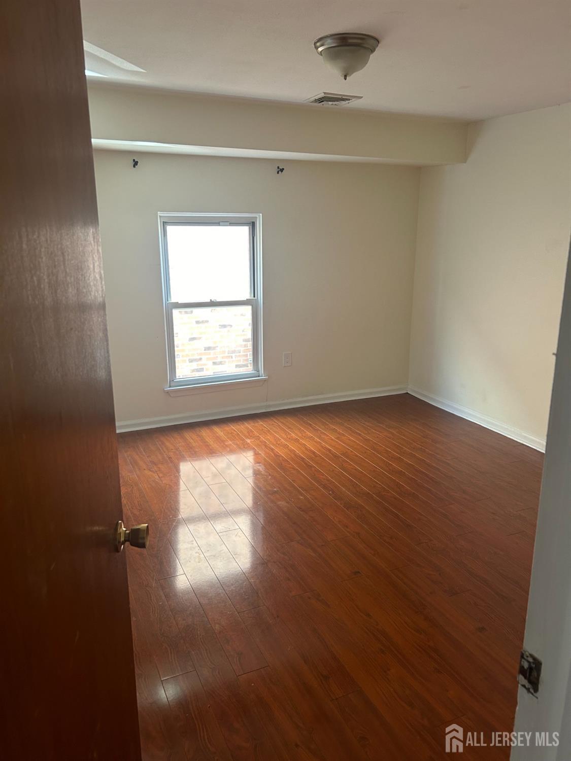 435 Main UNIT 2D, Metuchen, NJ, 08840