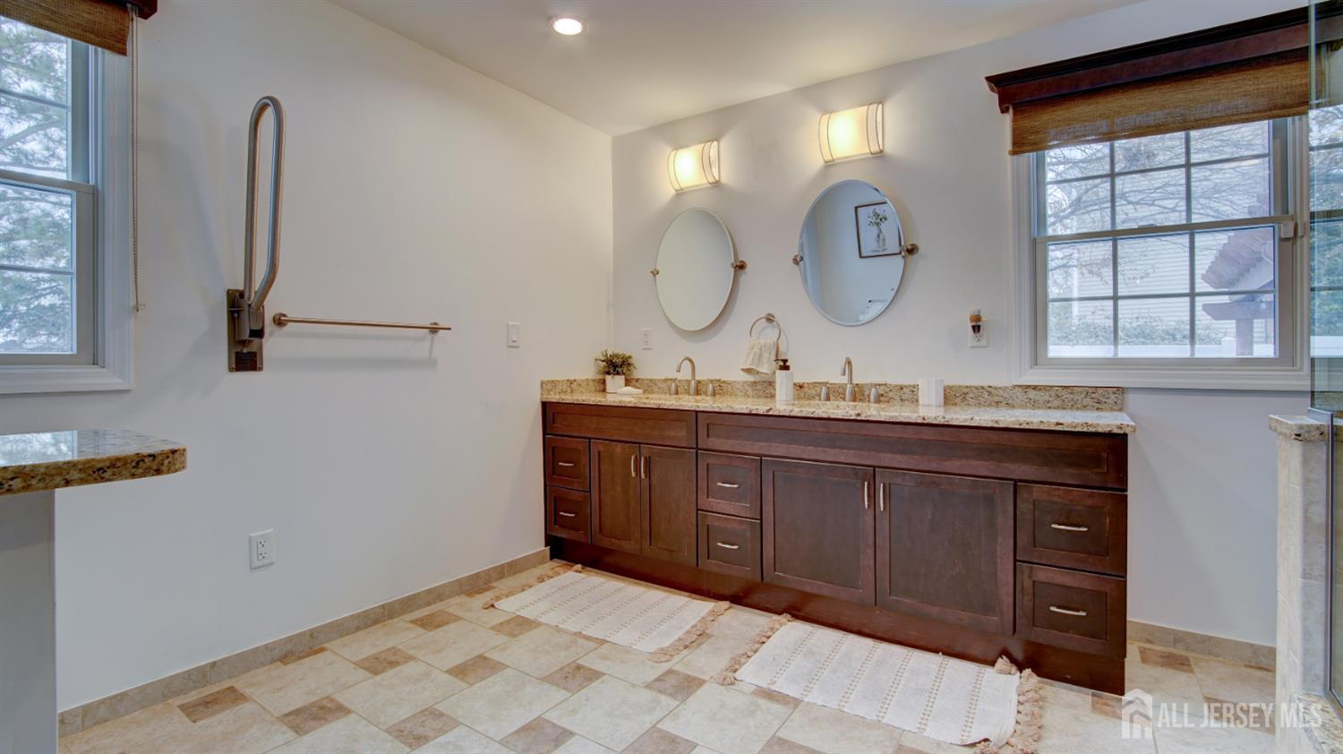 31 Wolfpack, Hamilton, NJ, 08619