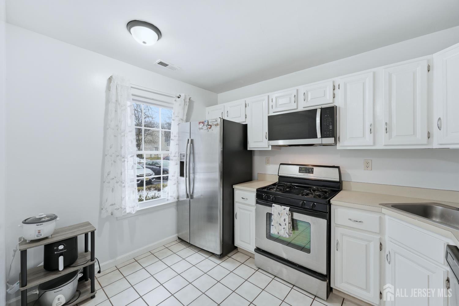 334 mcdowell, East Brunswick, NJ, 08816
