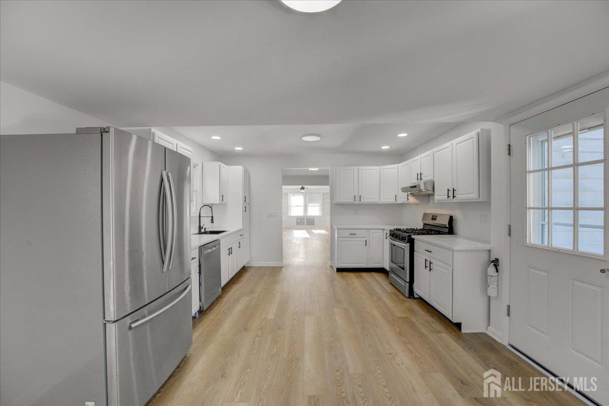 201-A Gatzmer UNIT UPSTA, Jamesburg, NJ, 08831