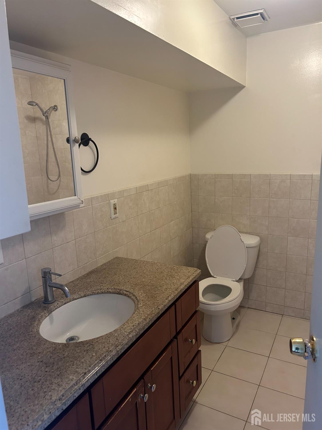 435 Main UNIT 2D, Metuchen, NJ, 08840