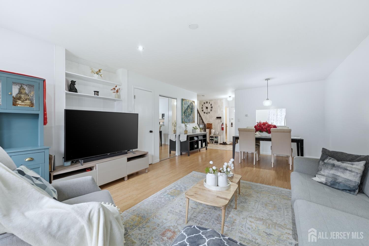 334 mcdowell, East Brunswick, NJ, 08816