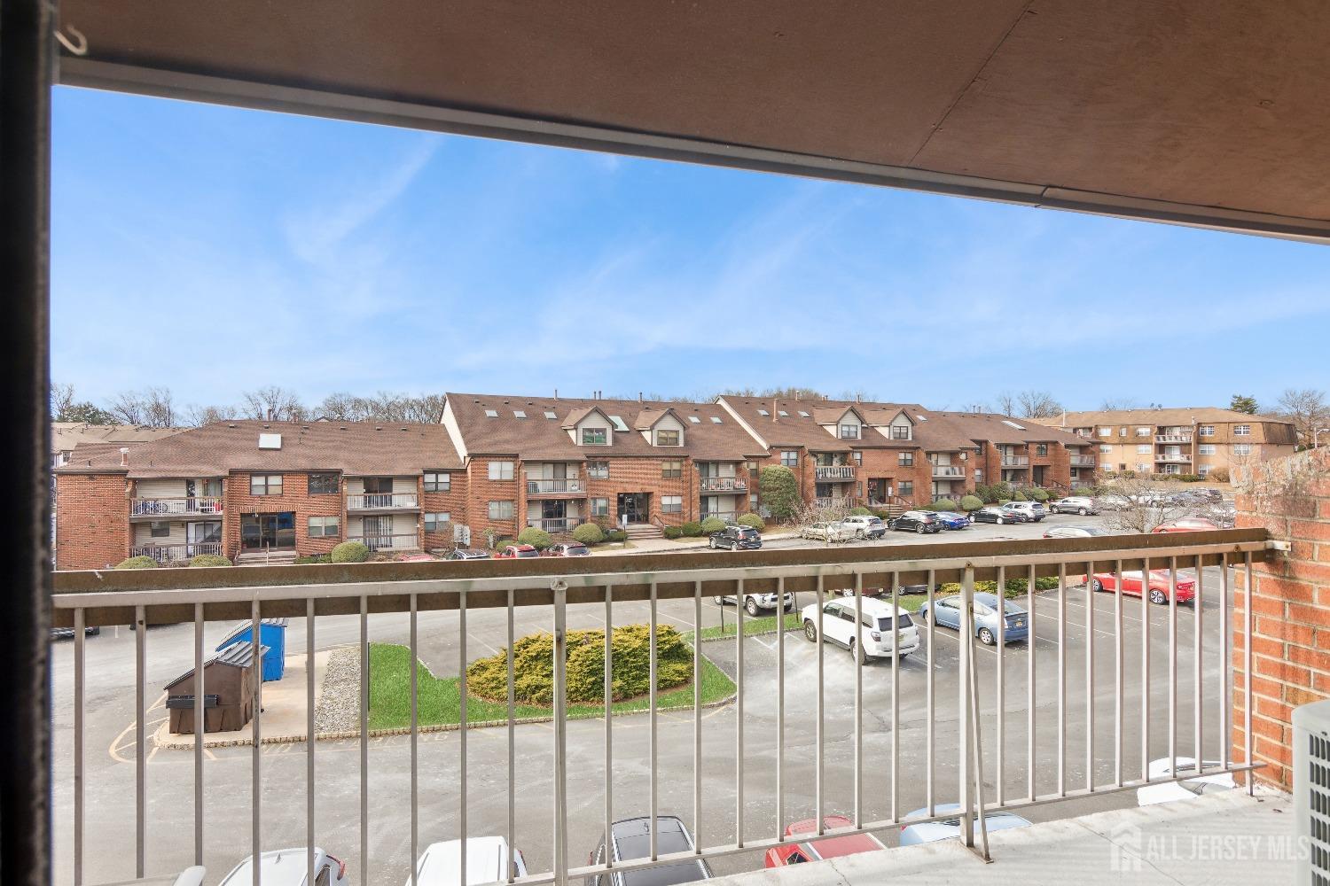 124 Beverly Hill UNIT J, Woodbridge Proper, NJ, 07095