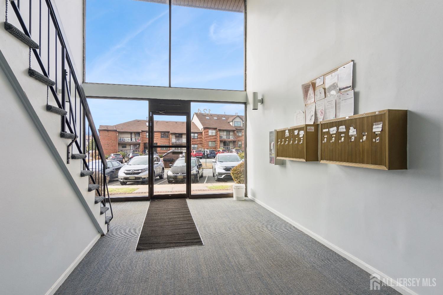 124 Beverly Hill UNIT J, Woodbridge Proper, NJ, 07095