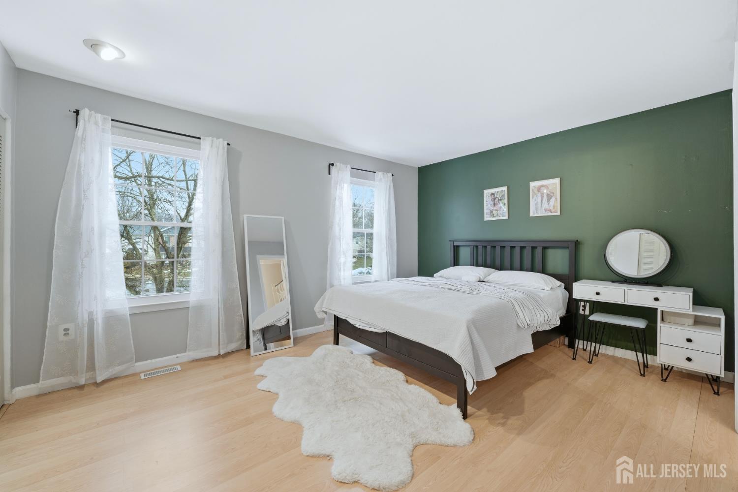 334 mcdowell, East Brunswick, NJ, 08816