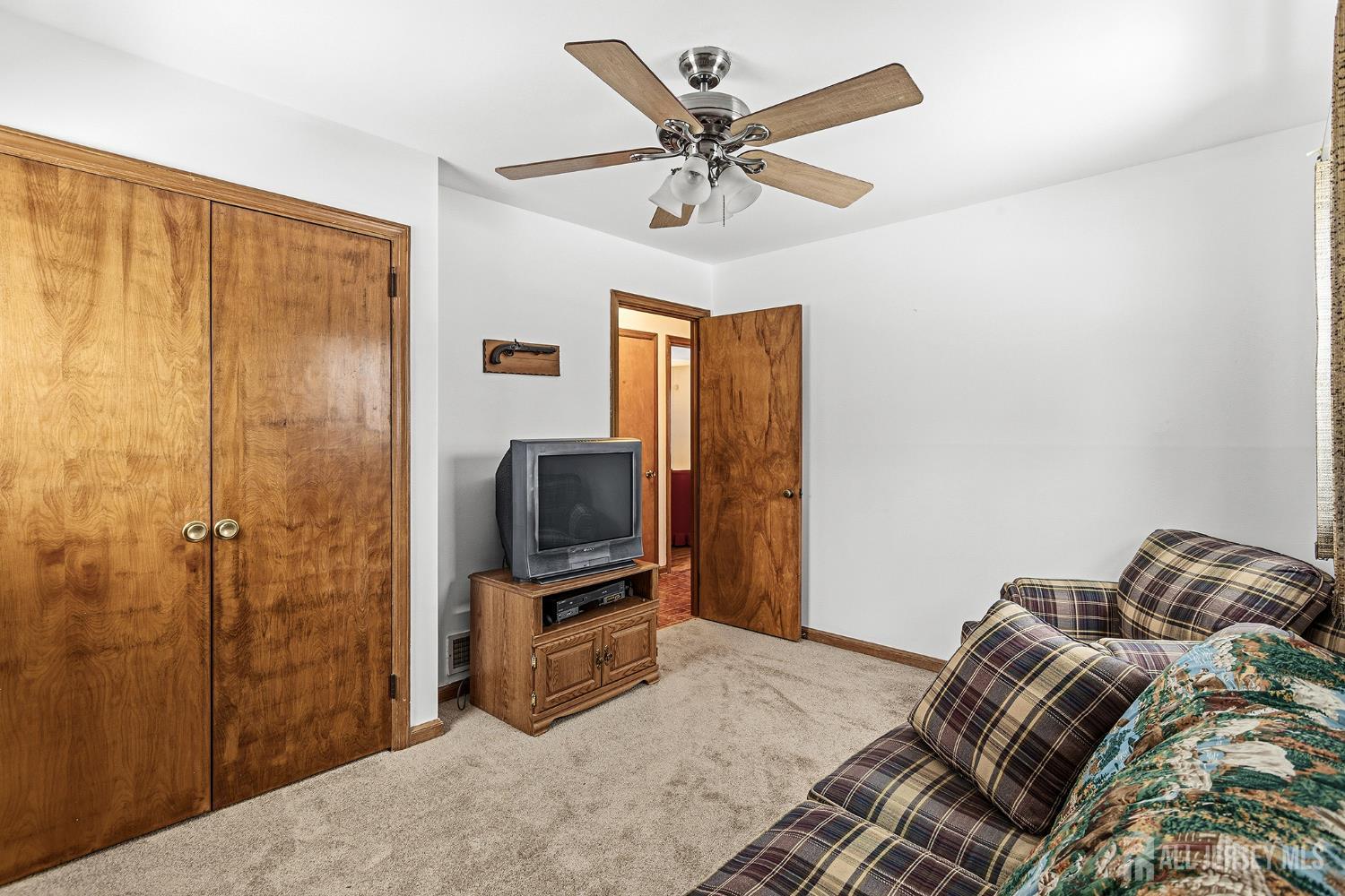 336 w crescent, South Plainfield, NJ, 07080