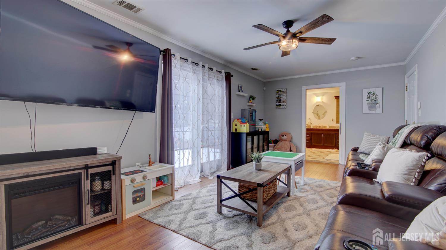 31 Wolfpack, Hamilton, NJ, 08619