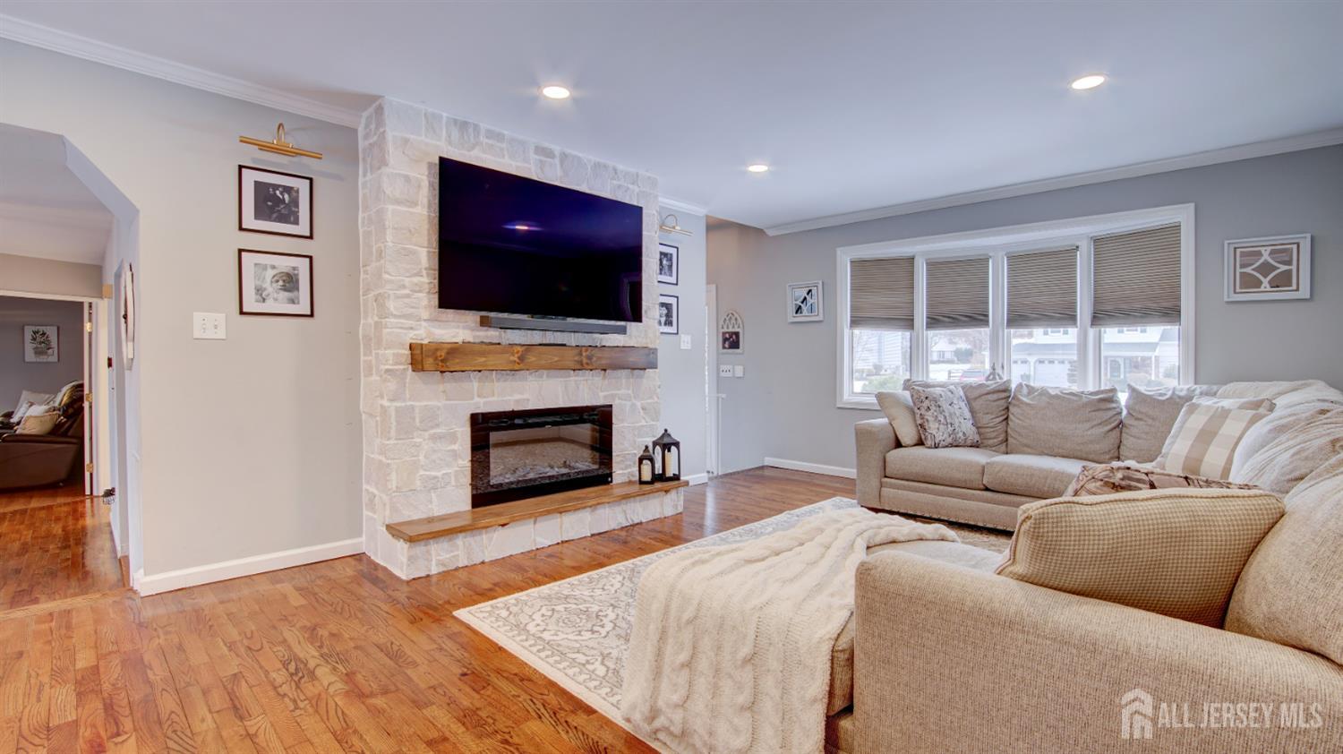 31 Wolfpack, Hamilton, NJ, 08619