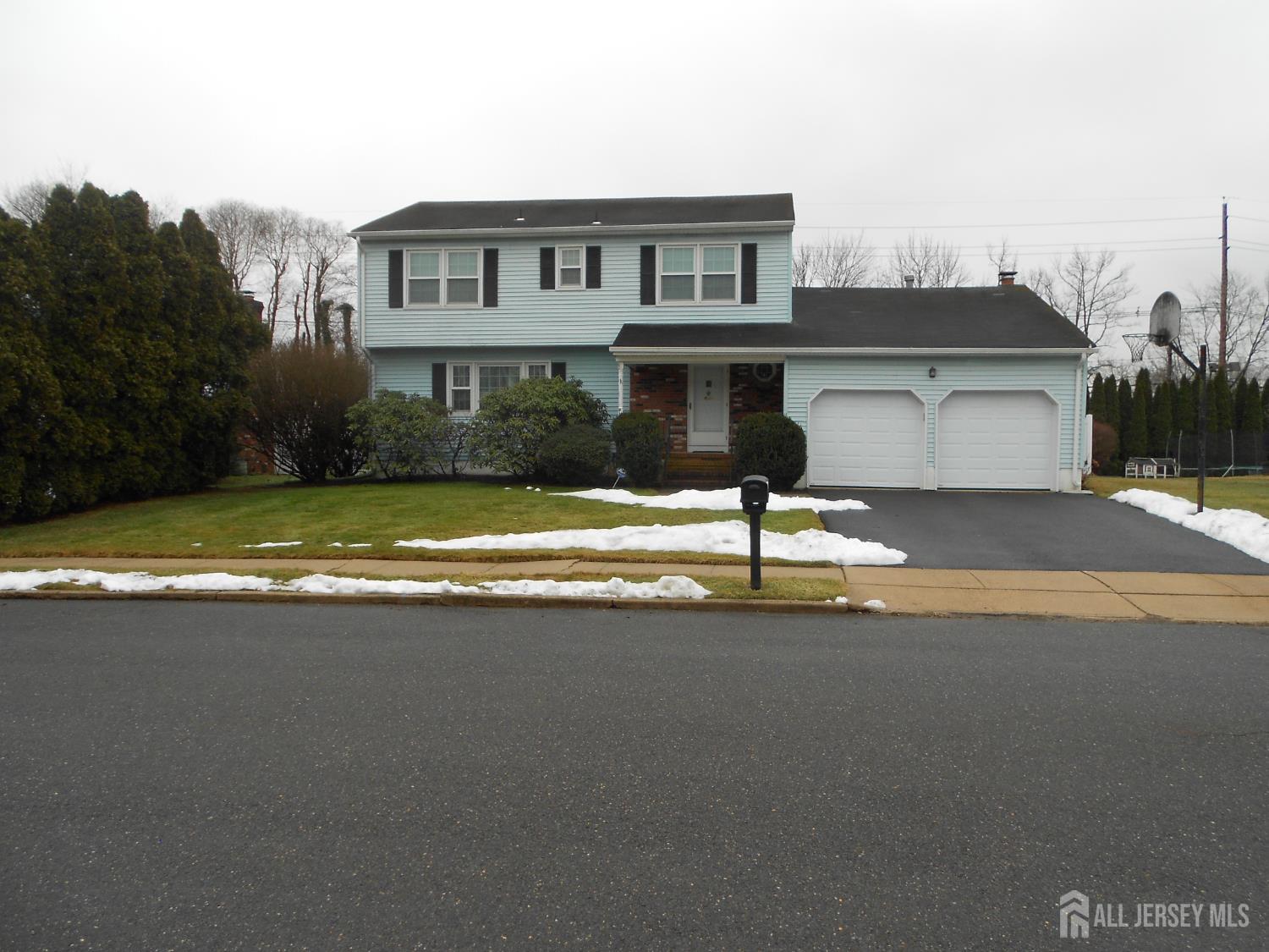 Homes for Sale in South Brunswick, NJ