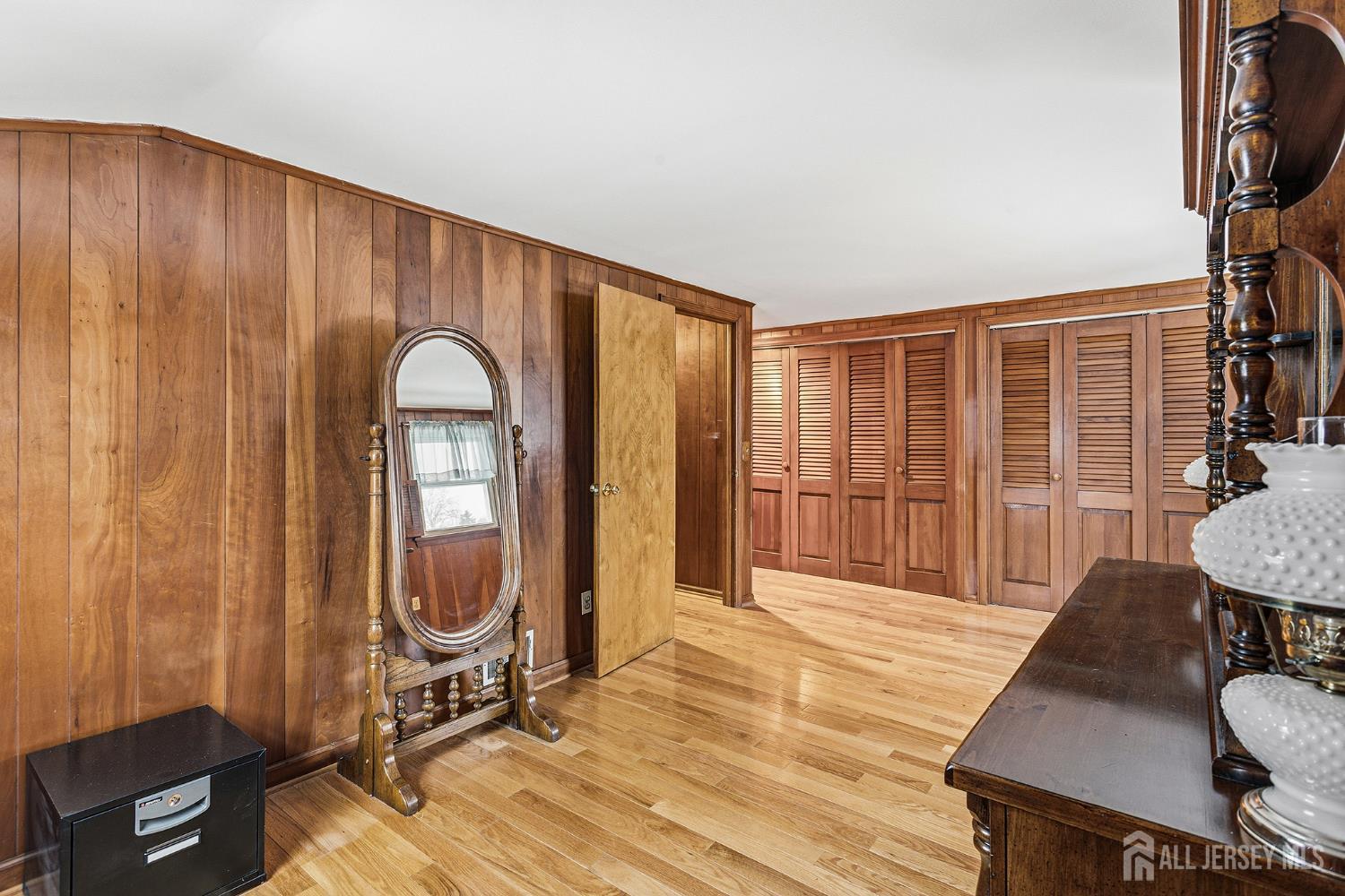 336 w crescent, South Plainfield, NJ, 07080