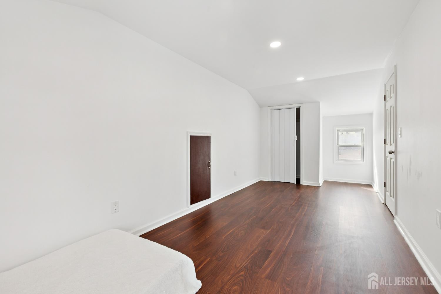 32 Glenville, Edison, NJ, 08817