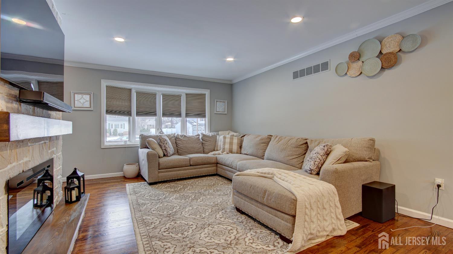 31 Wolfpack, Hamilton, NJ, 08619