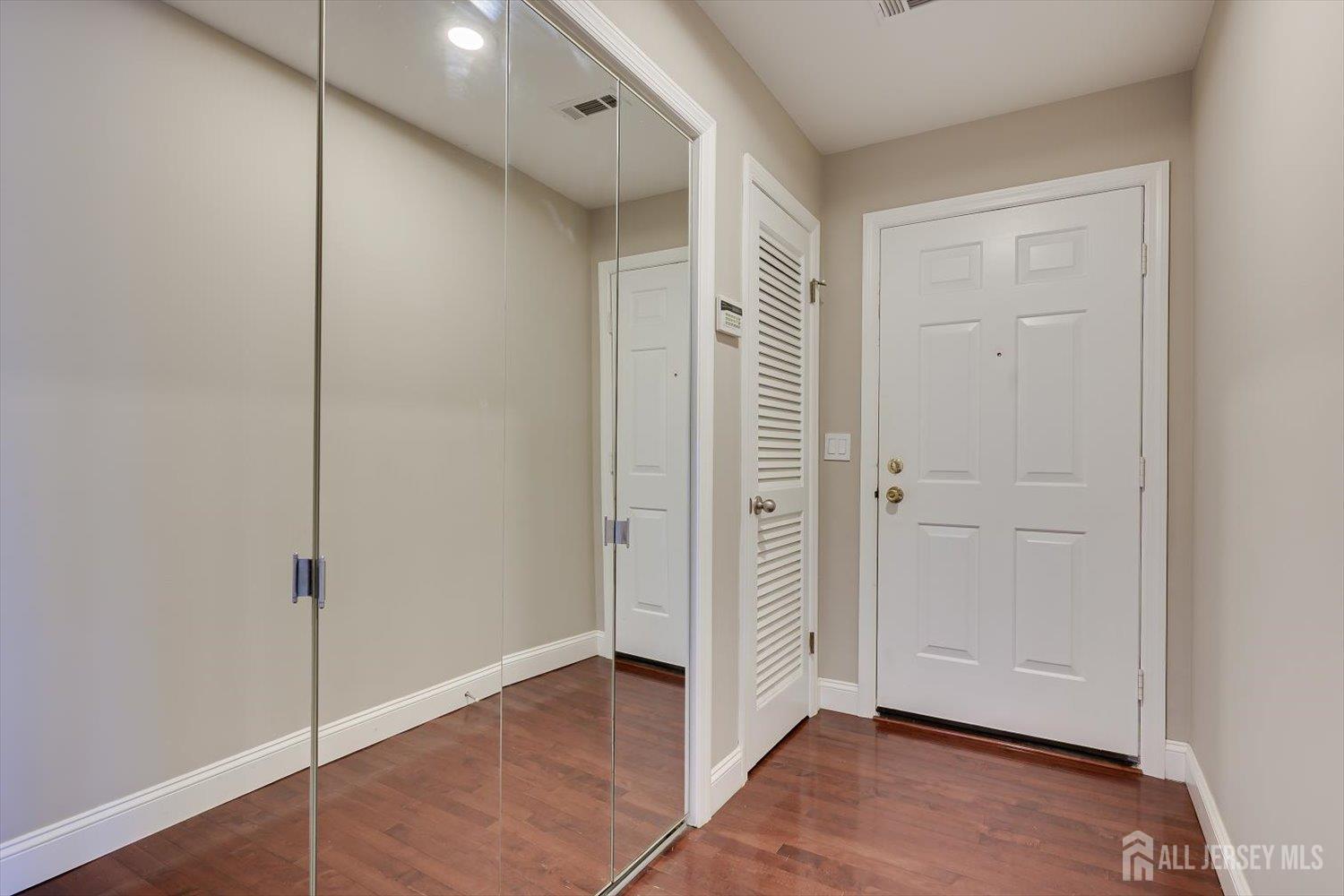 133 Oakmont, Edison, NJ, 08820