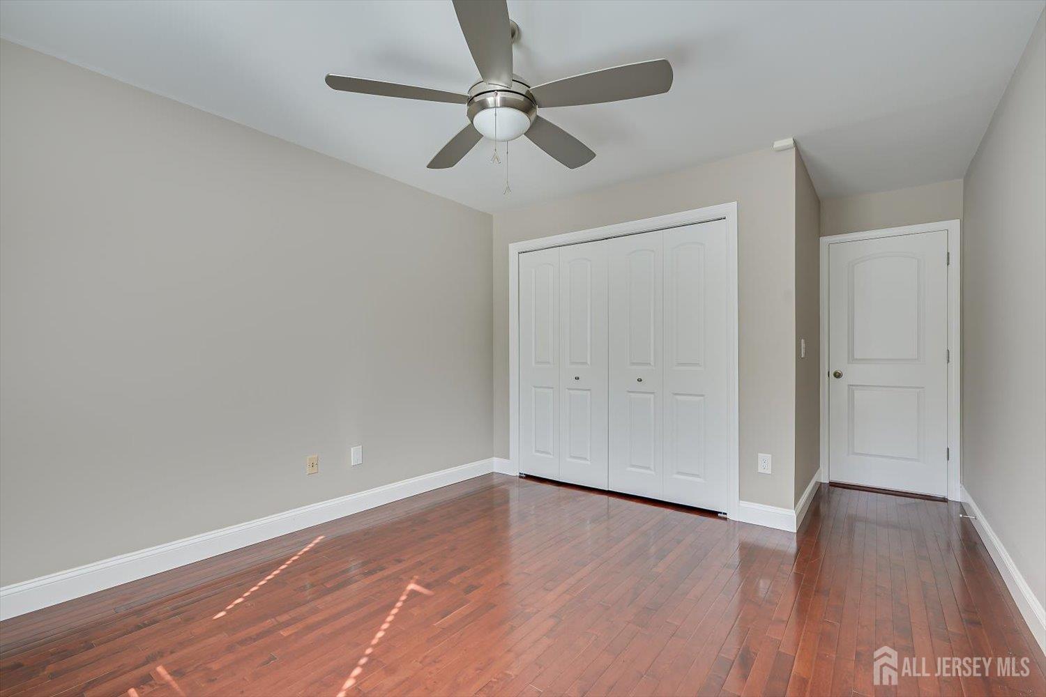 133 Oakmont, Edison, NJ, 08820